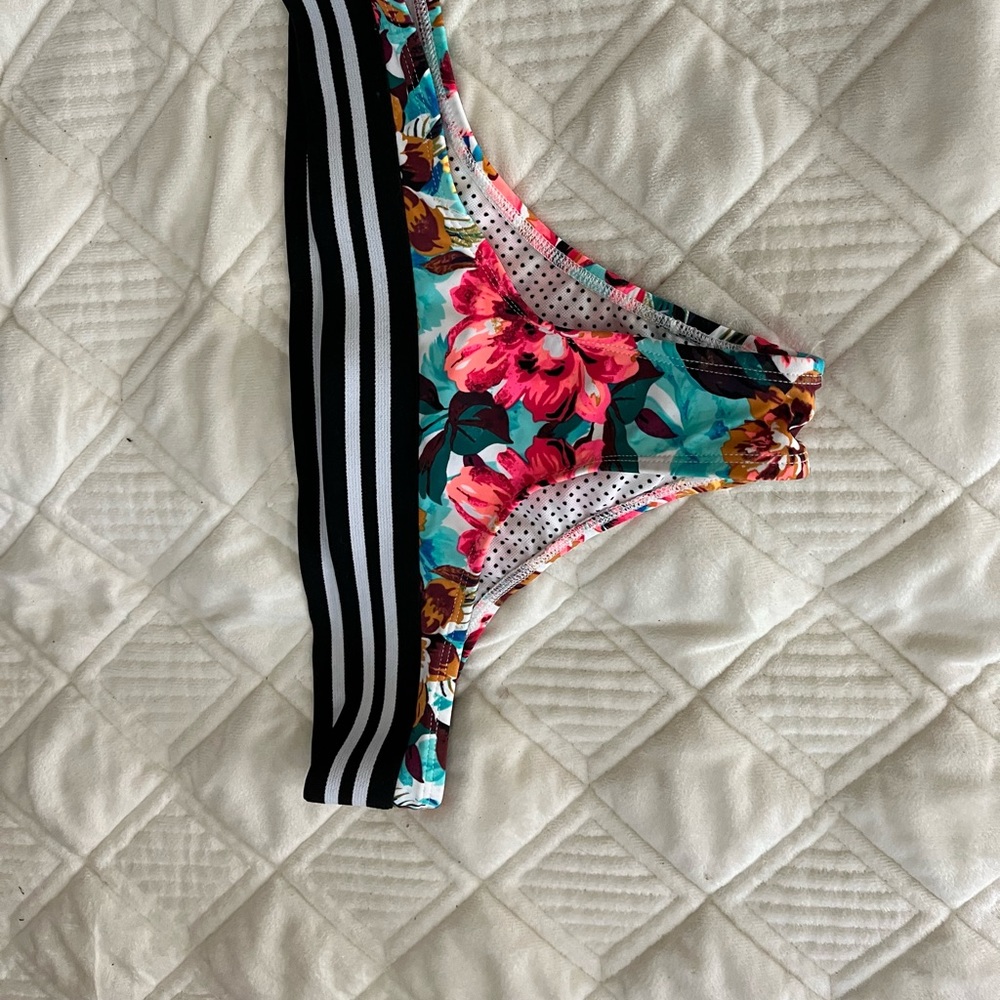 BODY GLOVE bottoms XS